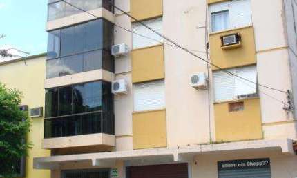 Apartamento com 1 quarto para alugar na Avenida Borges de Medeiros, 1666, Centro, Santa Maria
