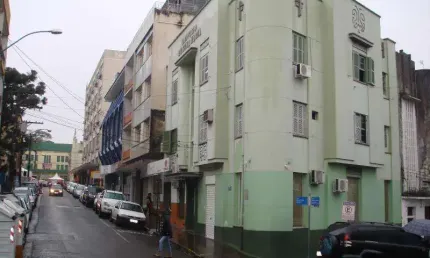 Apartamento com 2 quartos para alugar na Rua Roque Calage, 68, Centro, Santa Maria