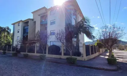 Apartamento com 3 quartos à venda na Rua Humberto de Campos, 250, km 3, Santa Maria