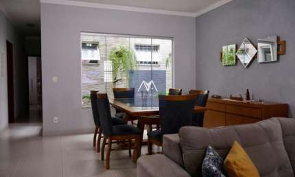 Casa com 3 quartos à venda na Rua Afonso Henrique, 17, Vila Graff, Jundiaí por R$ 800.000