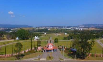 Terreno de 1000m a venda em Cabreuva, cond Quinta do Pinhal - uma antiga Vinicola, lazer completo - Bairro do Jacaré - Cabreúva/SP