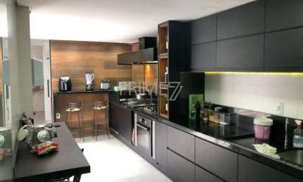 Casa com 3 quartos à venda no Centro, Piracicaba  por R$ 850.000