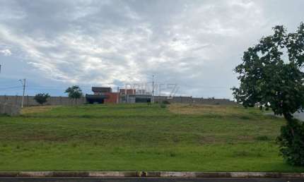 Terreno em condomínio fechado à venda no Jardim São Francisco, Piracicaba  por R$ 250.000