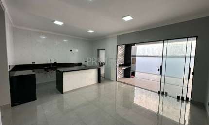 Casa em condomínio fechado com 3 quartos à venda no Jardim São Francisco, Piracicaba  por R$ 790.000