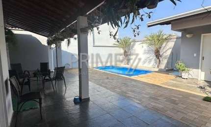 Casa em condomínio fechado com 3 quartos à venda no Dois Córregos, Piracicaba  por R$ 850.000
