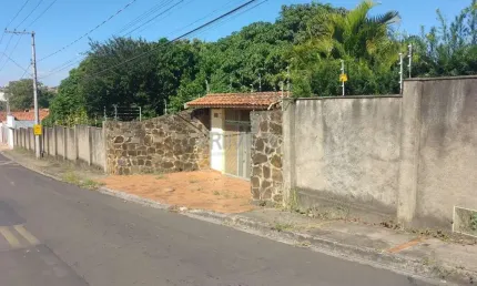 Chácara / sítio com 4 quartos à venda no Parque Conceição, Piracicaba  por R$ 850.000