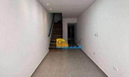 Sobrado com 2 dormitórios à venda, 70 m² por R$ 365.000,00 - Caiçara - Praia Grande/SP