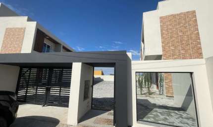 Casa com 2 quartos à venda na DR. JOAO RIMSA, 5256, Centro, Imbituba, 84 m2 por R$ 490.000