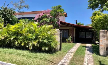 Casa com 3 quartos à venda na VITOR CARLOS NAUCK, 1041, Centro, Garopaba, 157 m2 por R$ 1.590.000