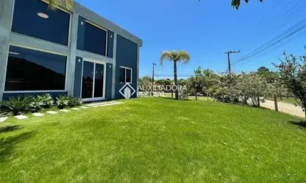 Casa com 2 quartos à venda na CLEMENTE BERNARDINO MACHADO, 3585, Grama, Garopaba, 457 m2 por R$ 1.500.000
