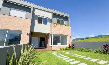 Casa com 3 quartos à venda na Rua Bernardino Manoel Rodrigues, 1090, Centro, Garopaba, 146 m2 por R$ 1.550.000