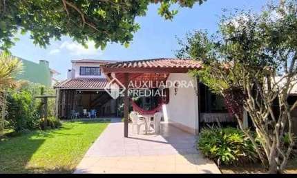 Casa com 4 quartos à venda na VIUVA MARIA ANTONIA DOS SANTOS, 395, Centro, Garopaba, 110 m2 por R$ 1.480.000