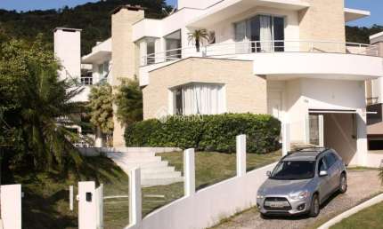 Casa com 4 quartos à venda na José Custódio Pereira, 262, Centro, Garopaba, 220 m2 por R$ 3.200.000