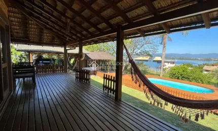 Casa com 3 quartos à venda na Geral de Ibiraquera, s/n, 1002, Ibiraquera, Imbituba, 200 m2 por R$ 1.390.000