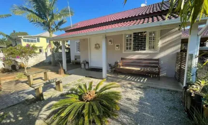Casa com 2 quartos à venda na 7, 11, Lot. Praia de Ibiraquera, Imbituba, 120 m2 por R$ 750.000