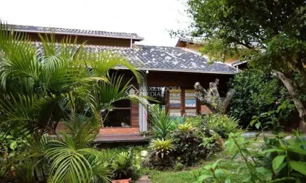 Casa com 8 quartos à venda na Beira Mar, 100, Praia da Gamboa, Garopaba, 470 m2 por R$ 3.000.000
