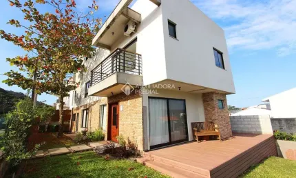 Casa com 4 quartos à venda na Ilha Faial, 875, Centro, Garopaba, 400 m2 por R$ 2.090.000