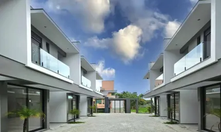 Casa em condomínio fechado com 2 quartos à venda na ALVARO ERNESTO DOS SANTOS, 15, Centro, Garopaba, 90 m2 por R$ 850.000