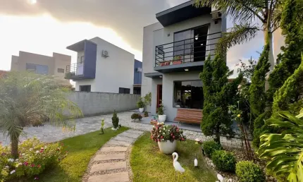 Casa com 2 quartos à venda na Das Aracuãs, 04, Areais da Palhocinha, Garopaba, 79 m2 por R$ 850.000