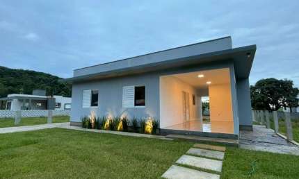 Casa com 3 quartos à venda na Pmg, 86, Ressacada, Garopaba, 99 m2 por R$ 690.000