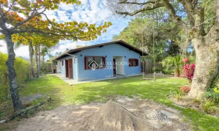 Casa com 3 quartos à venda na Robalo, 210, Praia da Barra, Garopaba, 114 m2 por R$ 1.450.000