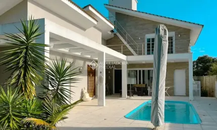 Casa em condomínio fechado com 3 quartos à venda na Vereador Laudelino Antônio Teixeira, 1285, Grama, Garopaba, 245 m2 por R$ 2.500.000