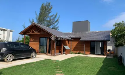 Casa com 2 quartos à venda na Avenida Quatorze, 111, Itapiruba, Imbituba, 72 m2 por R$ 460.000