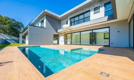 Casa em condomínio fechado com 4 quartos à venda na Rua Paulo Szteinke, Tingui, Curitiba, 548 m2 por R$ 4.790.000