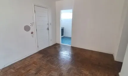 Aluga se apartamento espaçoso no condomínio dr. horácio costa