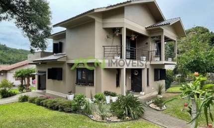 Casa com 4 dormitórios (1 suíte master com banheira),  bairro das Rosas