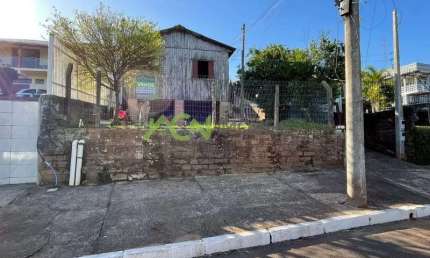Casa 2 dormitórios (1 suite), terreno com 360,00m², Bairro Primavera