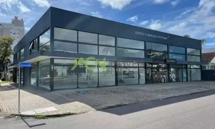 Loja comercial de Esquina, na Av. Presidente Vargas, Centro