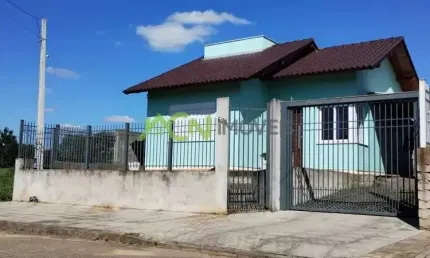 Casa com dois dormitórios sendo um suite no bairro Campo Grande em Estância Velha