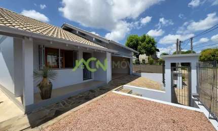 Casa à Venda em Estância Velha - 173,59m² área privativa