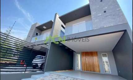 Casa/Sobrado com 3 dormitórios (1 suíte), 3 vagas, piscina, no Loteamento Alto Horizonte, Bela Vista, Estância Velha