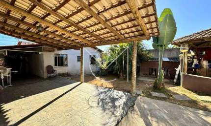 Casa com 3 quartos à venda na Rua Carmópolis, 140, São Pedro, Esmeraldas