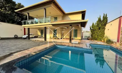 Casa de 04 Quartos com piscina no bairro Garças na Pampulha