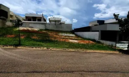 Terreno em condomínio fechado à venda no Bairro do Grama, Caçapava 