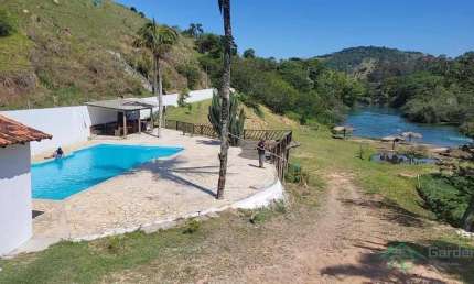 Casa com 4 quartos para alugar no Rio Claro, Paraibuna 