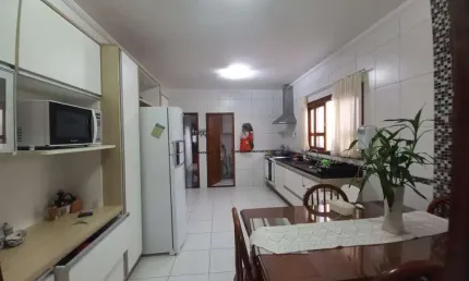 Casa com 3 quartos à venda no Jardim das Indústrias, São José dos Campos 
