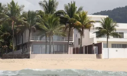 Casa com 4 quartos para alugar na Praia do Sape, Ubatuba 