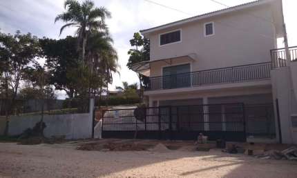 Casa em Condomínio em Condomínio Parque Vale dos Lagos