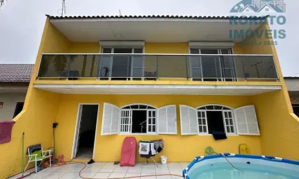 Sobrado 5 Dormitórios Apenas 3 Quadras do Mar em Albatroz