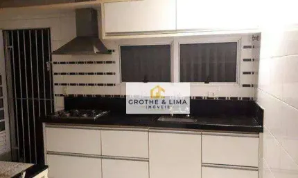 Casa com 3 dormitórios à venda, 230 m² por R$ 742.000,00 - Jardim Independência - Taubaté/SP