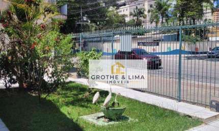 Casa com 4 dormitórios à venda, 170 m² por R$ 1.600.000,00 - Jardim São Dimas - São José dos Campos/SP