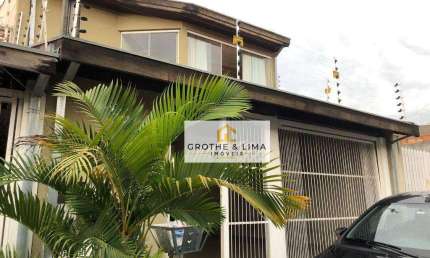 Sobrado com 4 dormitórios à venda, 235 m² por R$ 690.000,00 - Loteamento Villa Branca - Jacareí/SP