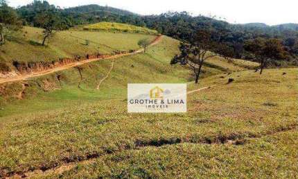 Ótima fazenda à venda na região do município de Guaratingueta-SP .