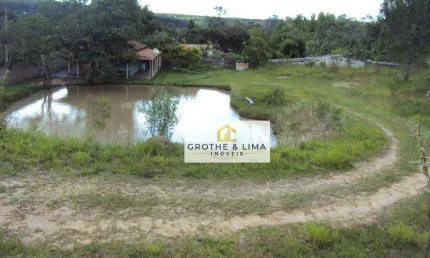 Chácara com 3 dormitórios à venda - Caçapava Velha - Caçapava/SP