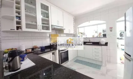 Sobrado com 3 dormitórios à venda, 117 m² por R$ 585.000,00 - Parque Nova Esperança - São José dos Campos/SP
