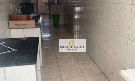 Casa com 4 dormitórios à venda, 250 m² por R$ 420.000 - Parque Três Marias - Taubaté/SP